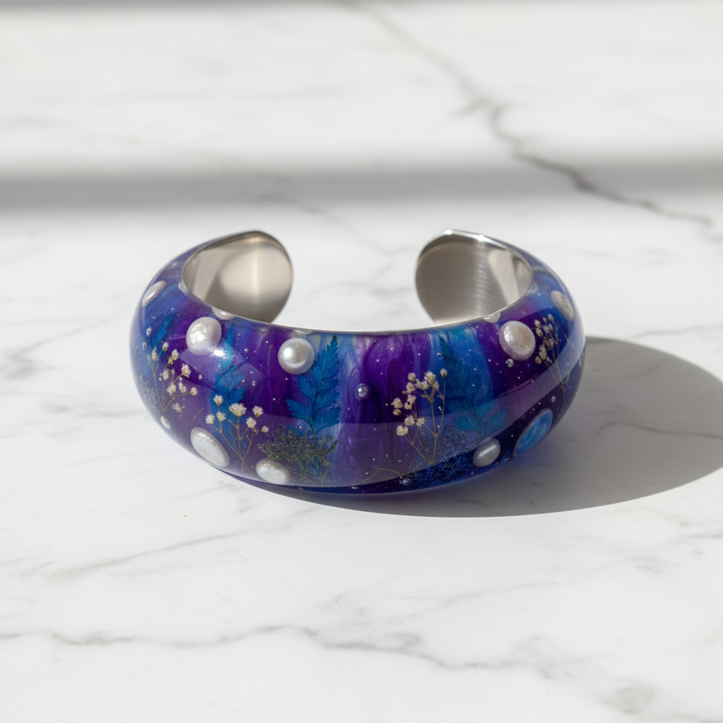 Bracelet - Flat Lay