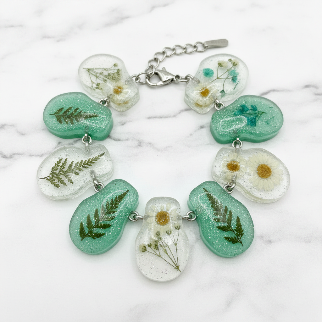 Bracelet - Flat Lay