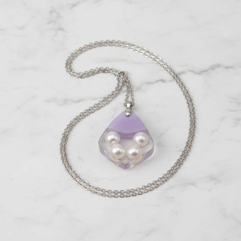 Necklace - Flat Lay