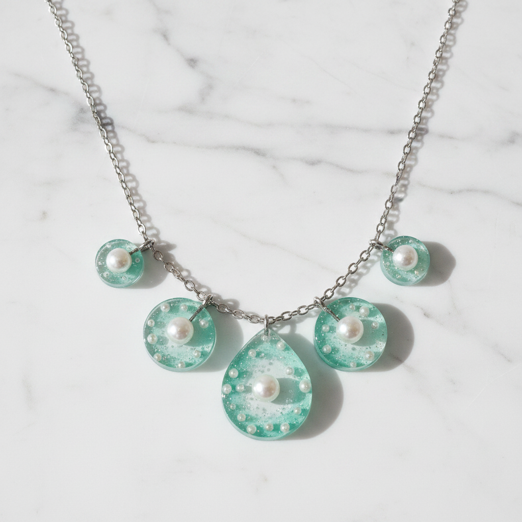Necklace - Flat Lay