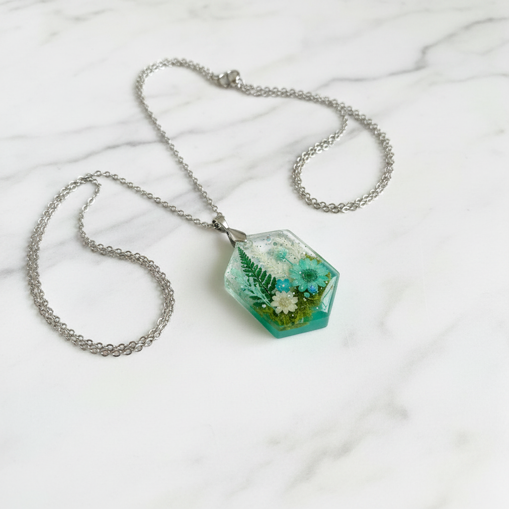 Necklace - Flat Lay