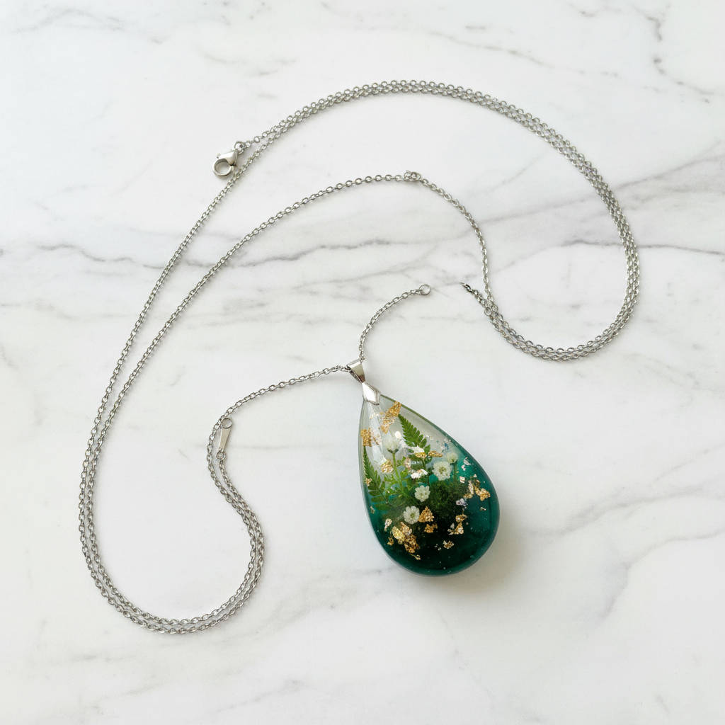 Necklace - Flat Lay